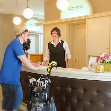 Auehof & Restaurant Hotel 3*